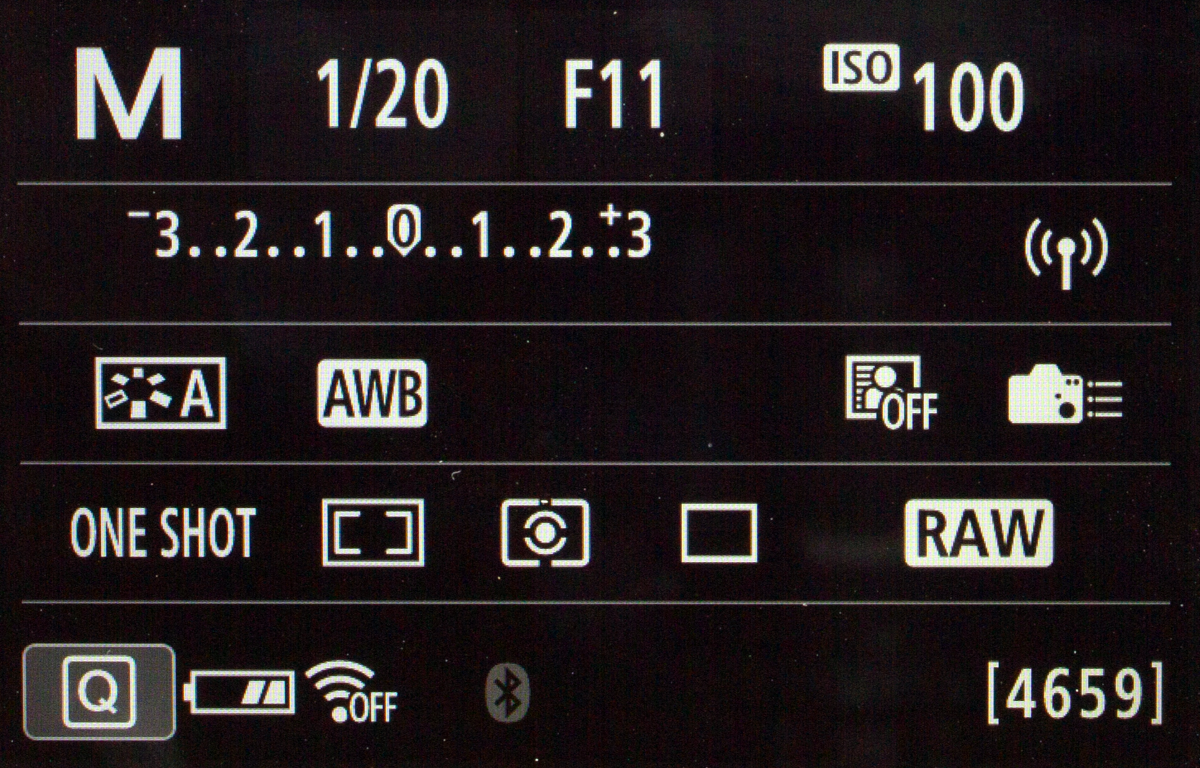 Camera settings interface of the Canon EOS 90D, used for projects with focus stacking.